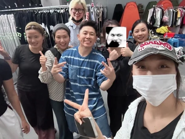 《功夫女足》项目报道中的学员剧组实习合影